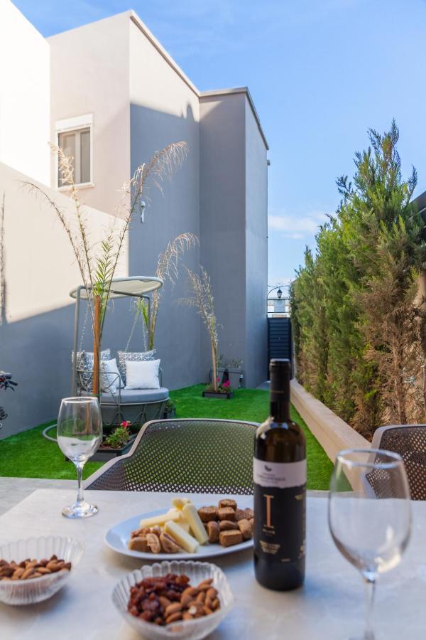 Evangelia Casa, Comfy Stay, Centrally, With Views! كاندية المظهر الخارجي الصورة