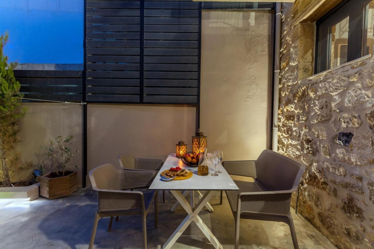 Evangelia Casa, Comfy Stay, Centrally, With Views! كاندية المظهر الخارجي الصورة